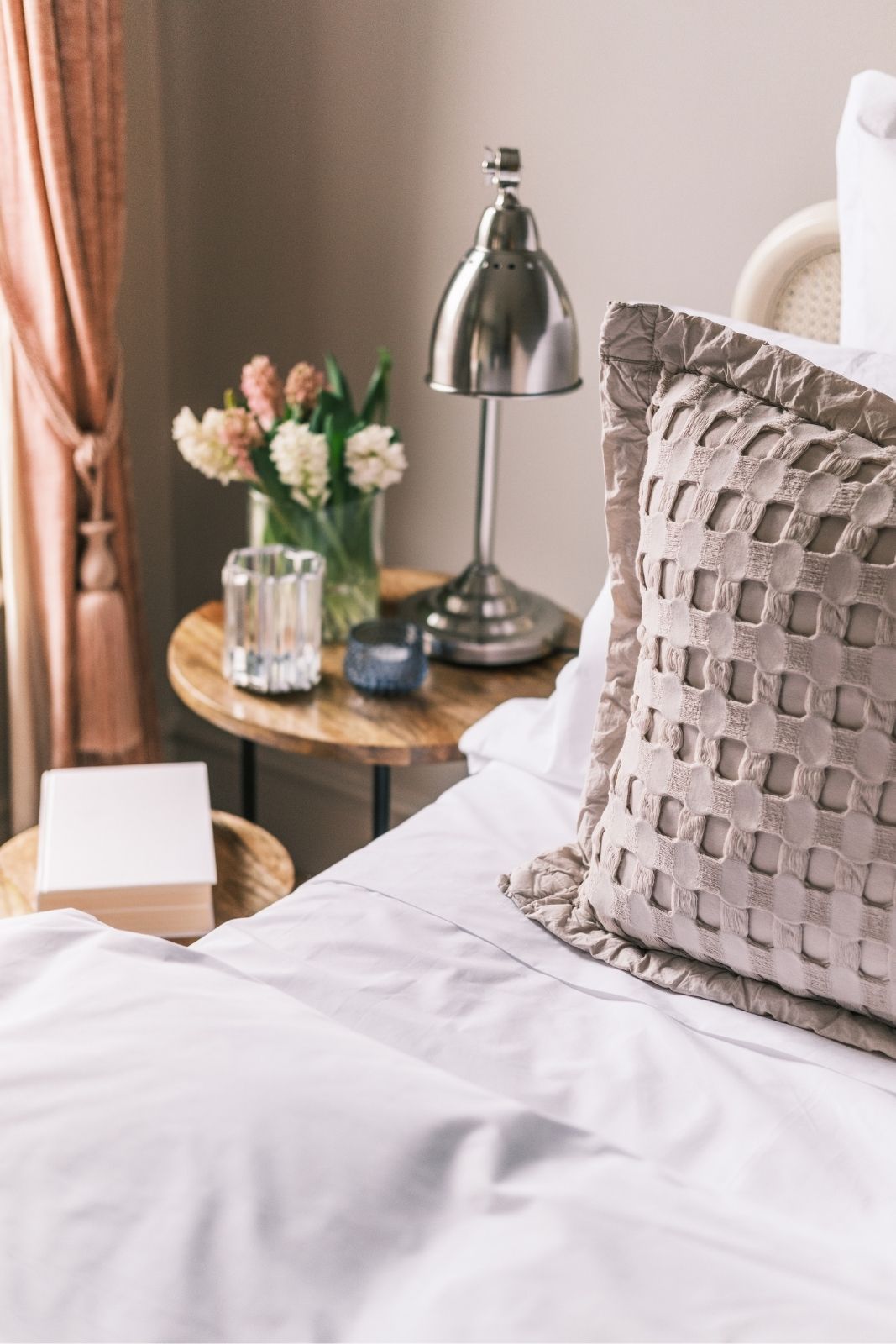 Waffle Organic Cotton  Cushion Ecru